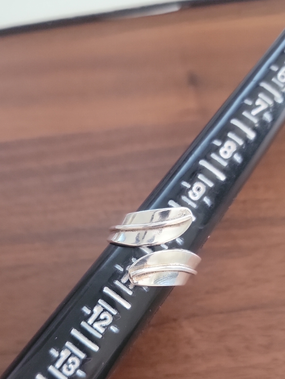 Sterling Silver Leaf Accent Open Ring .925 Size 10.5